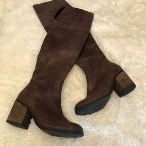 HINGE Knee high boots high brown